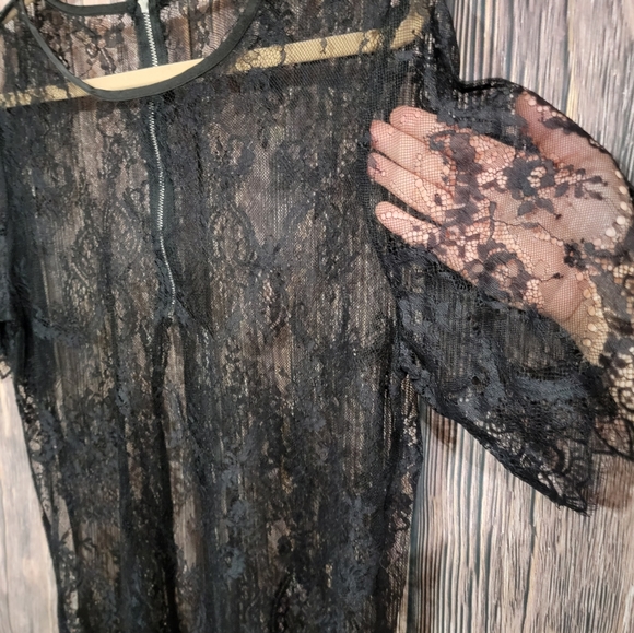 SOFT Black Lace Blouse Size 1x - Picture 2 of 5